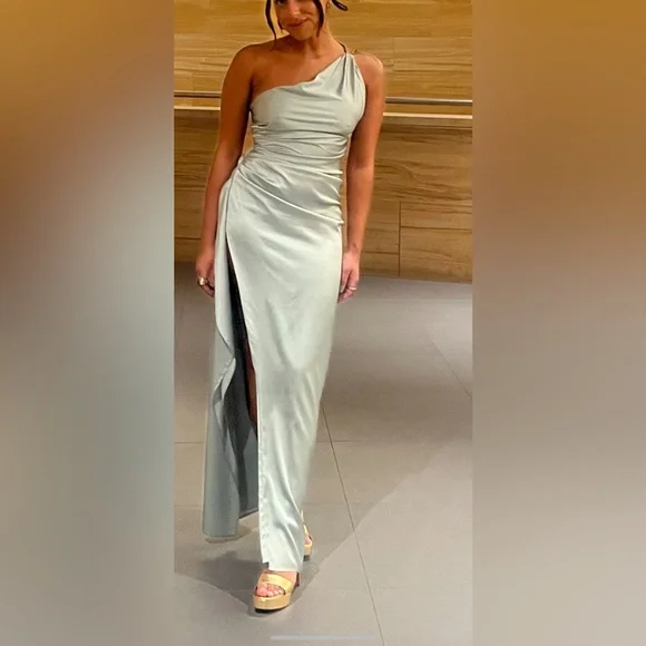 BabyBoo Dress - Picture 4 of 4